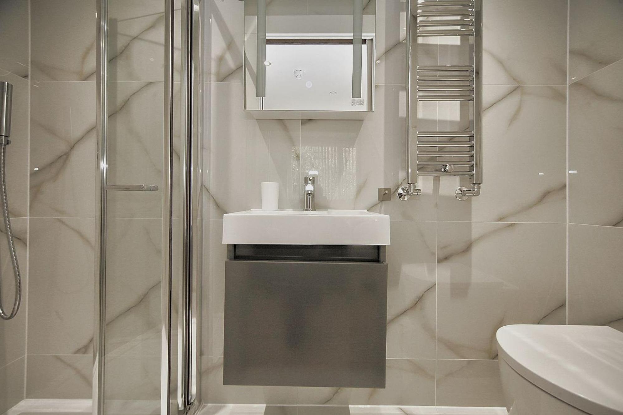 Guest house The Falcons Nest Ensuite Self Check In And Out Luton Airport